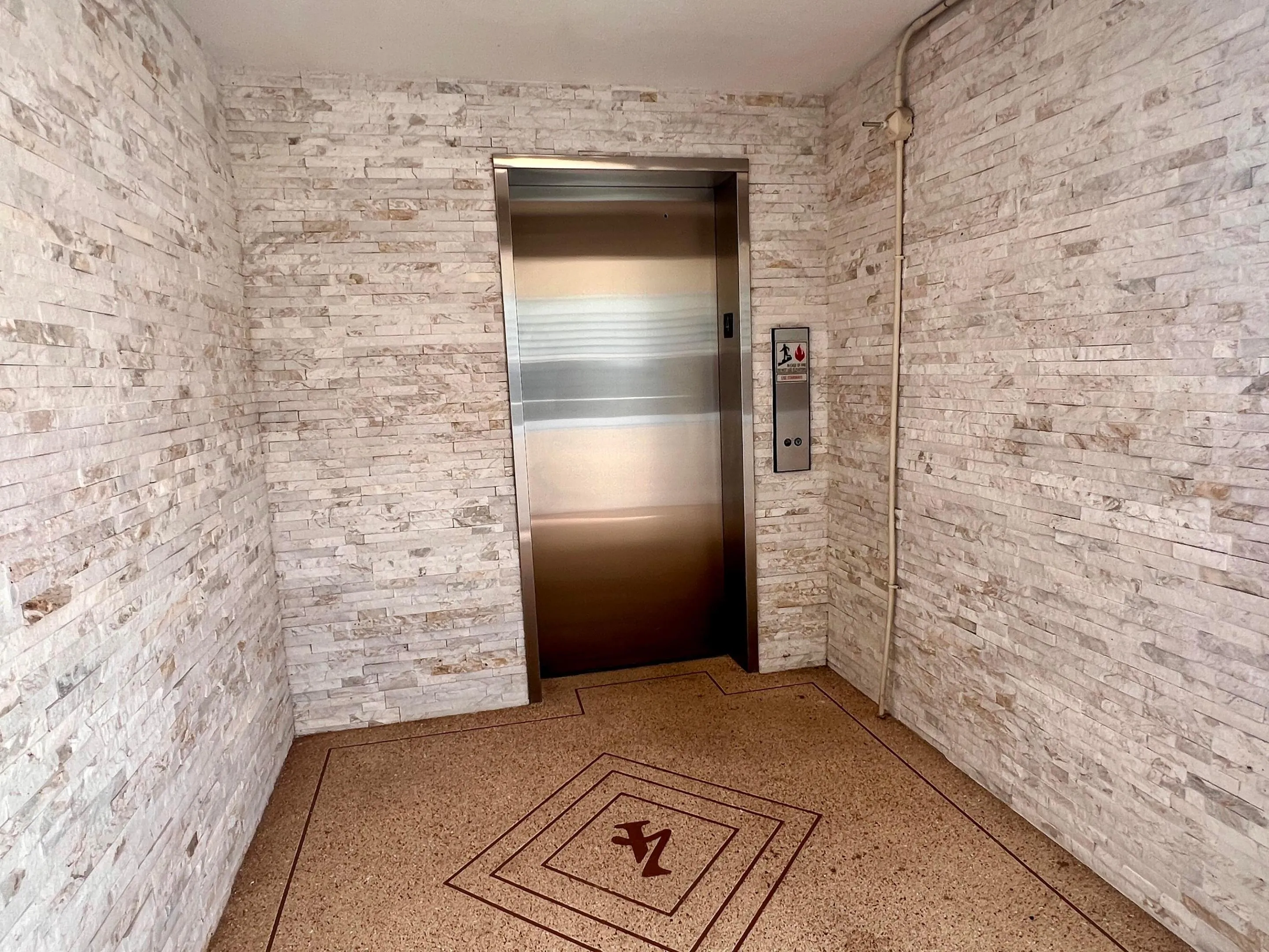 432 GRANTHAM B 1BR/2BA