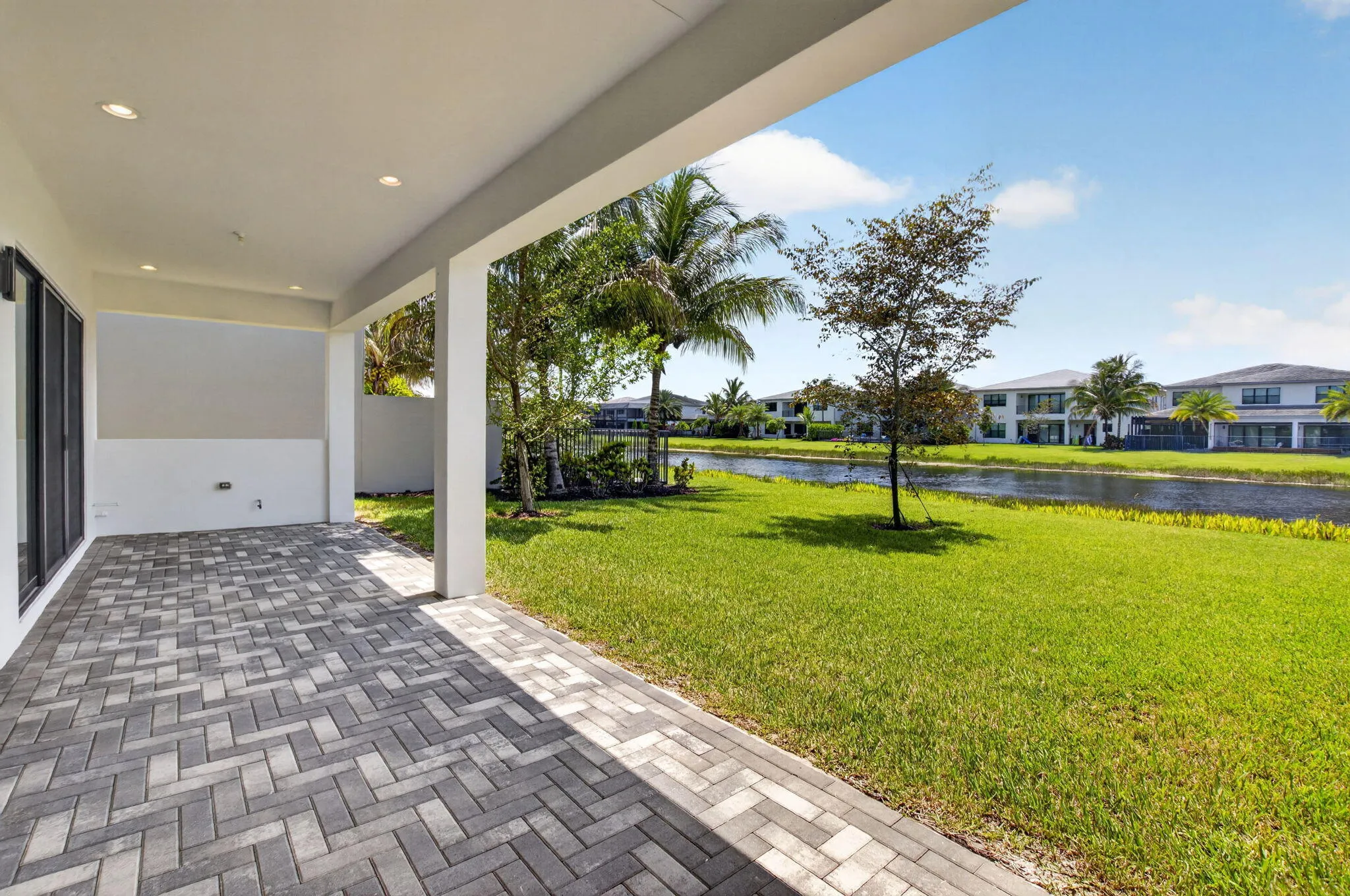 Rear Lanai