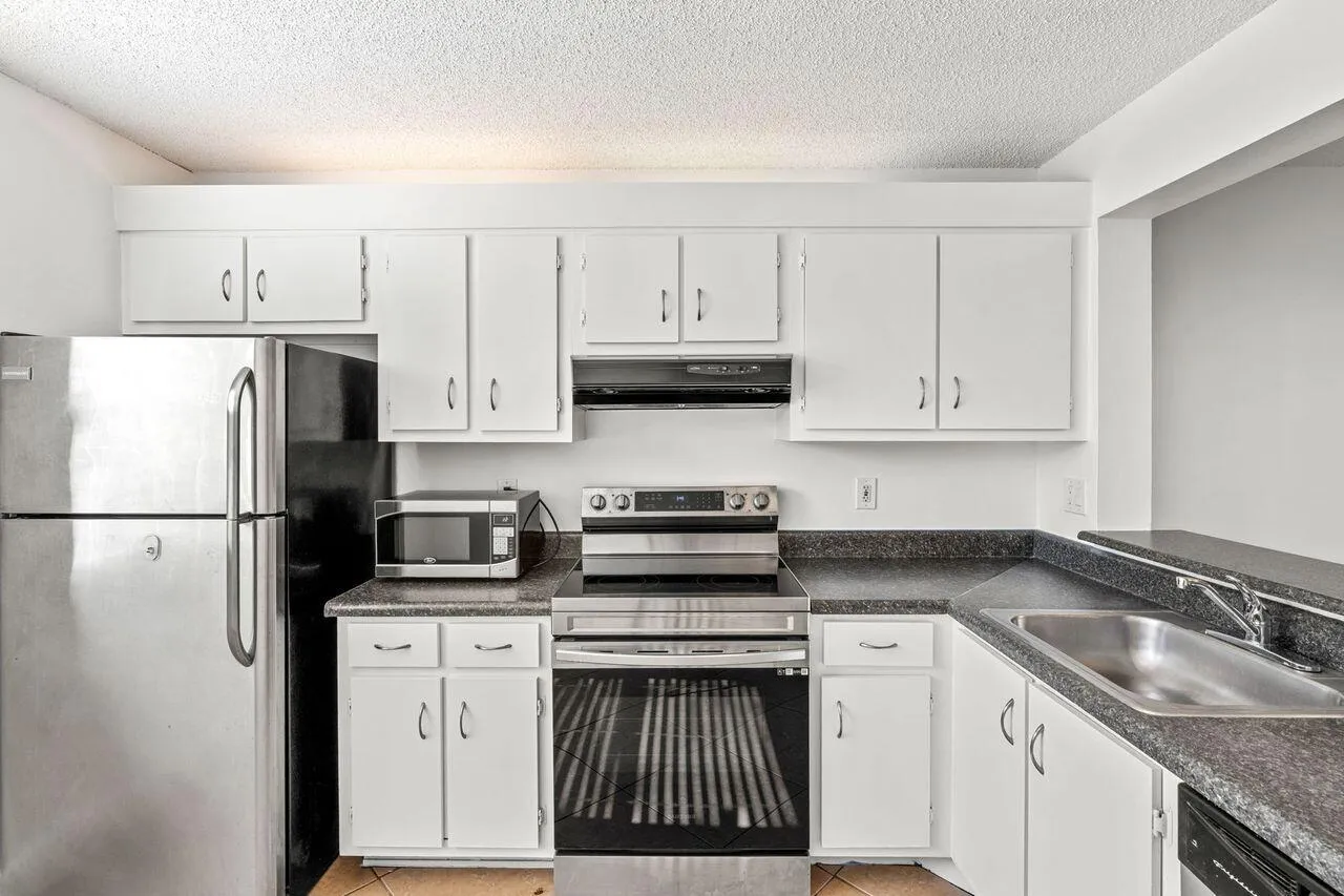 Kitchen 1