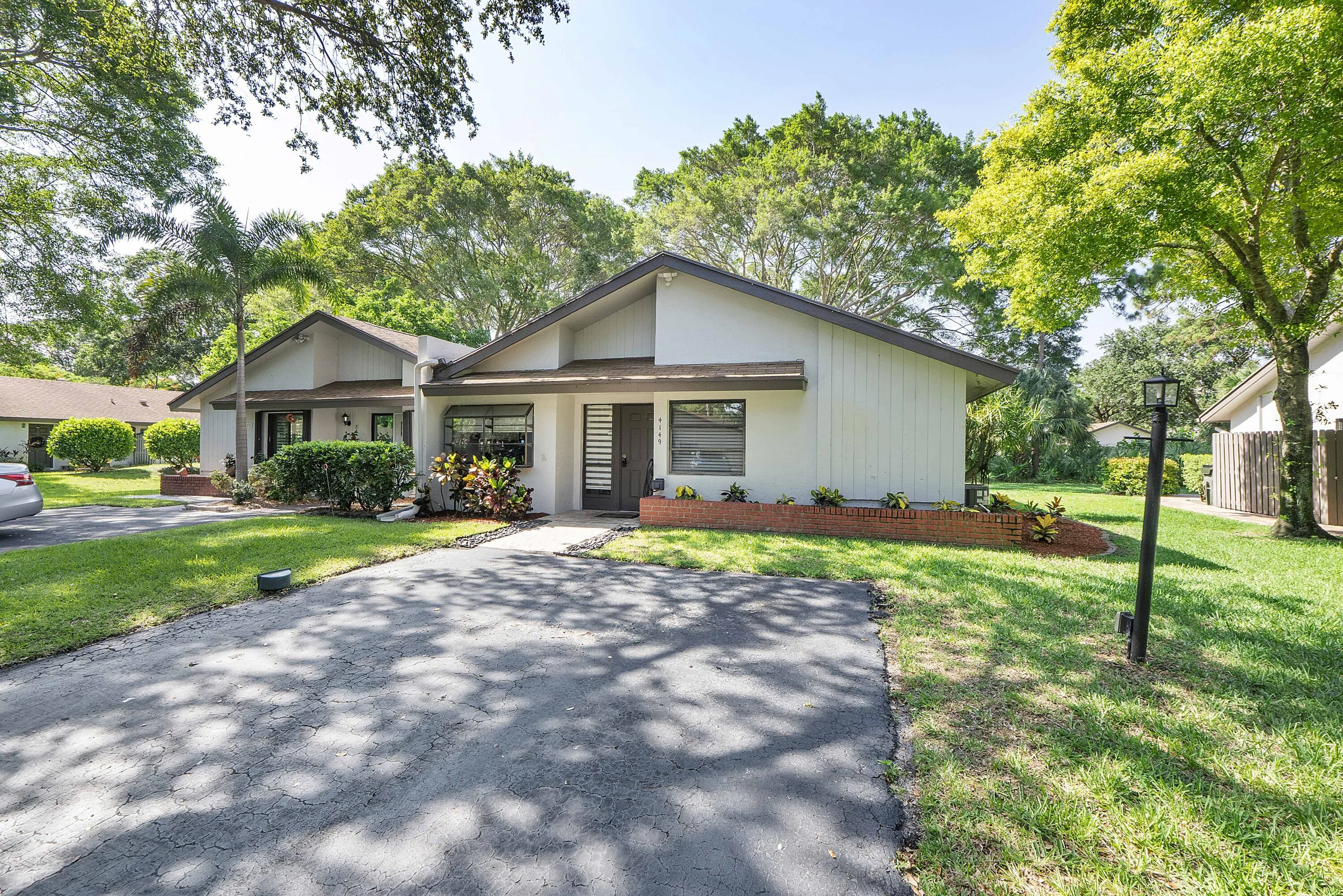 4149 Palm Forest Dr S_036