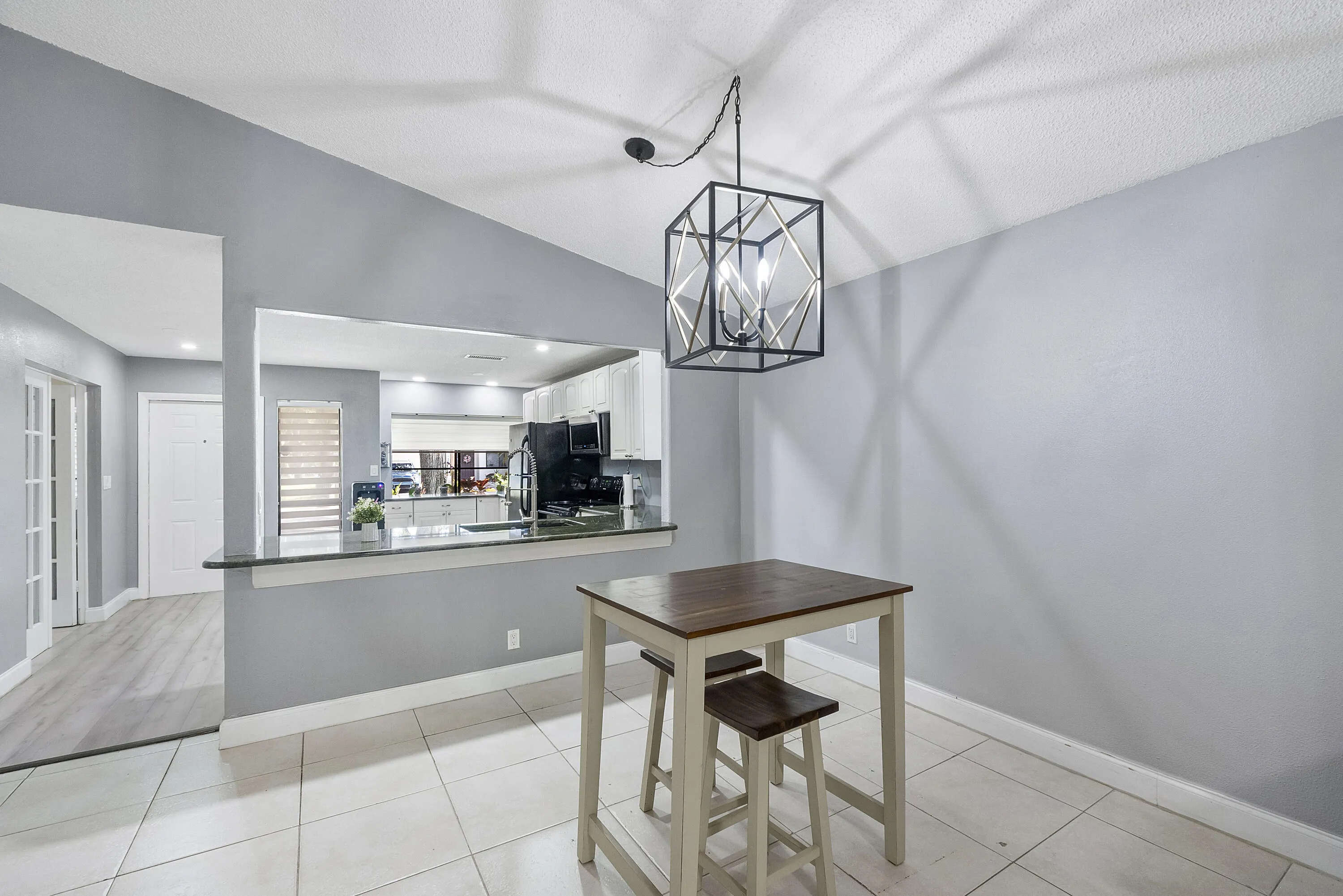 4149 Palm Forest Dr S_009