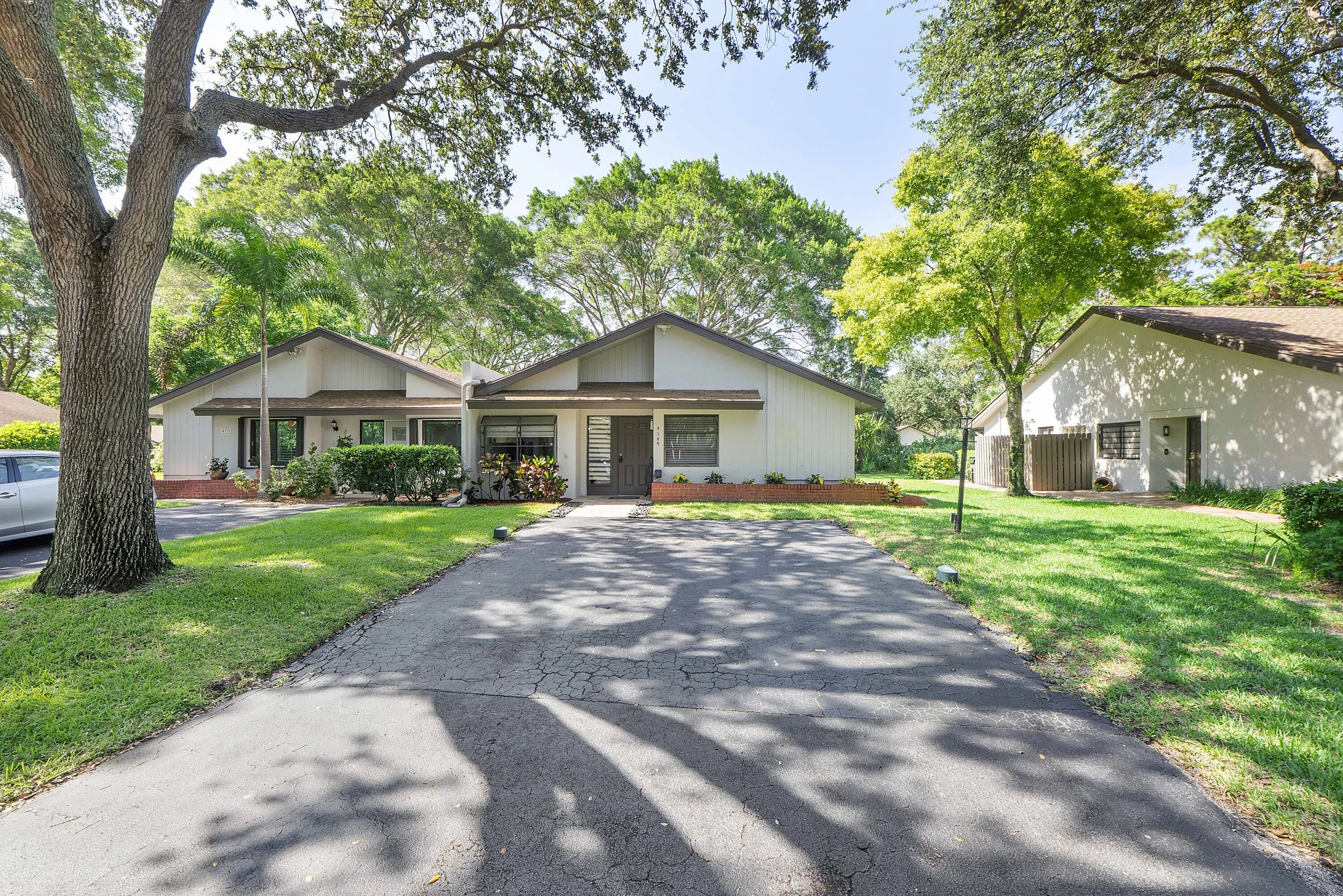4149 Palm Forest Dr S_038