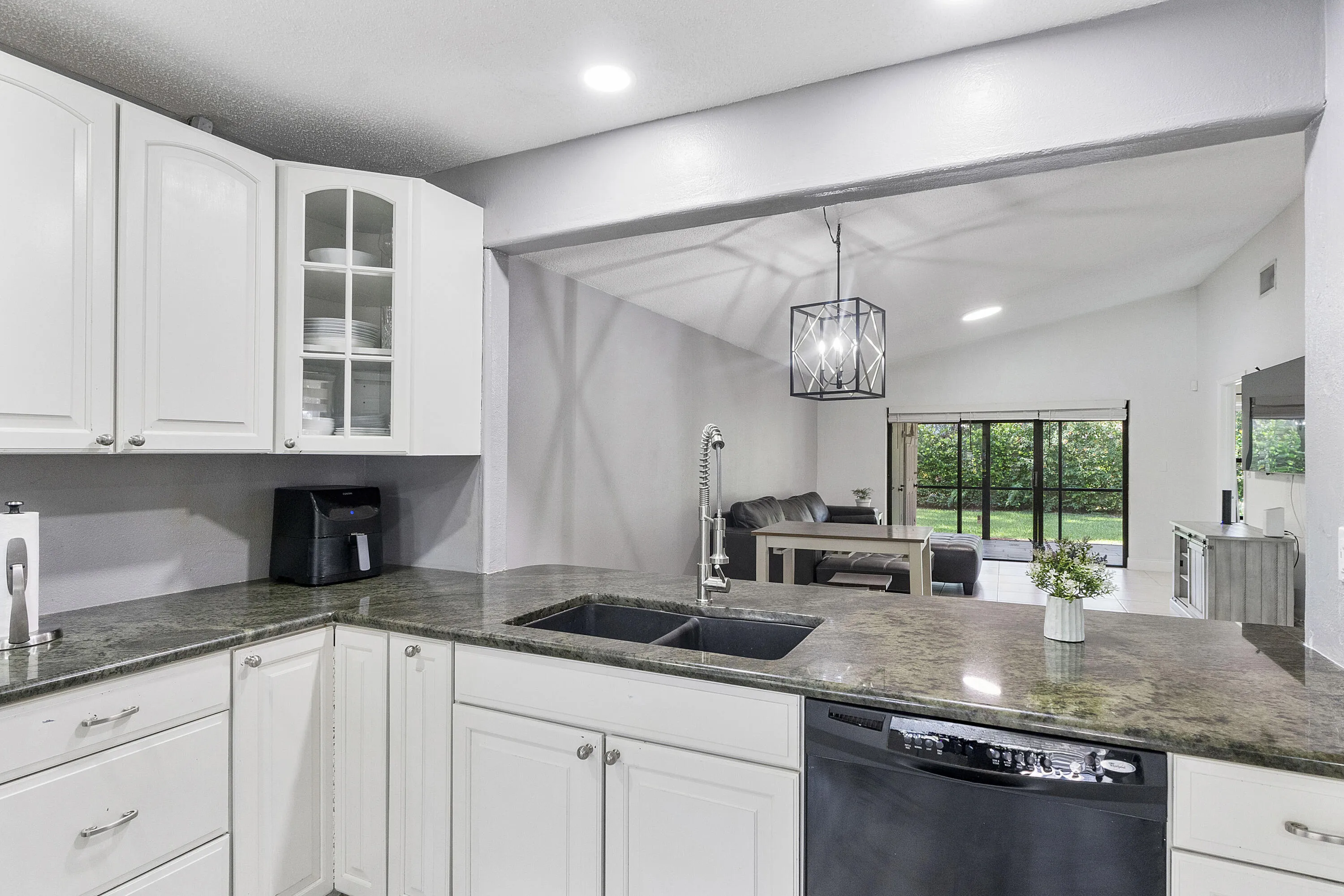4149 Palm Forest Dr S_006