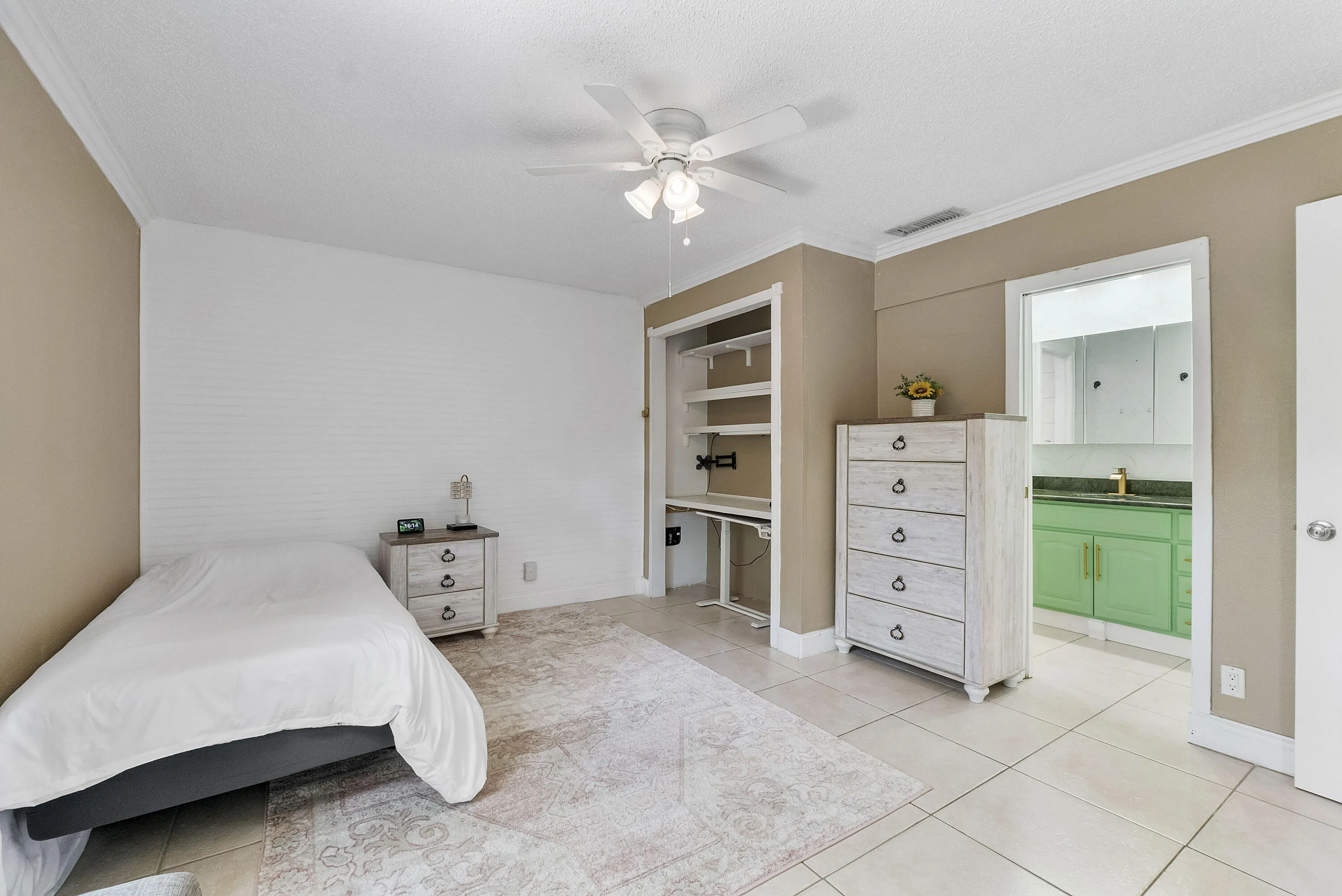 4149 Palm Forest Dr S_016