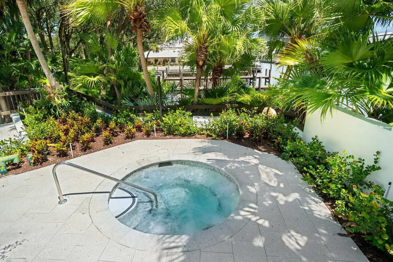 Boca Marina Amenities