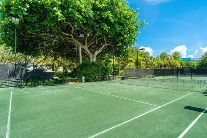 Boca Marina Amenities