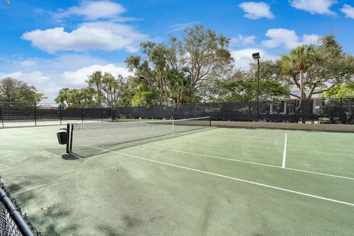 Boca Marina Amenities