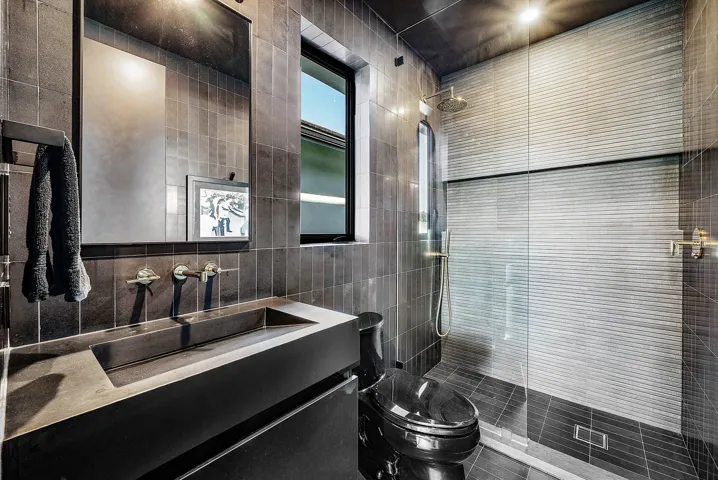Office #2/Bedroom Ensuite
