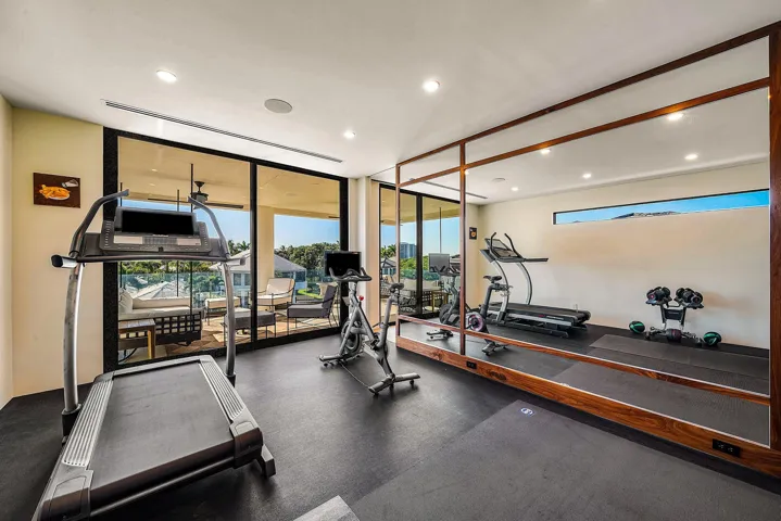Gym w/ To Die For Views