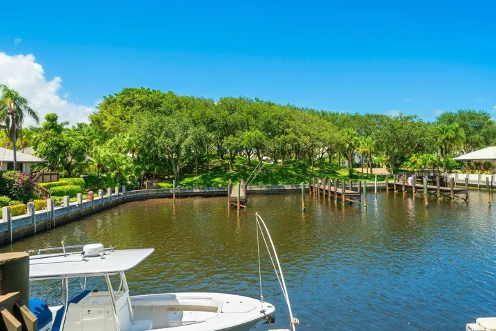 Boca Marina Amenities