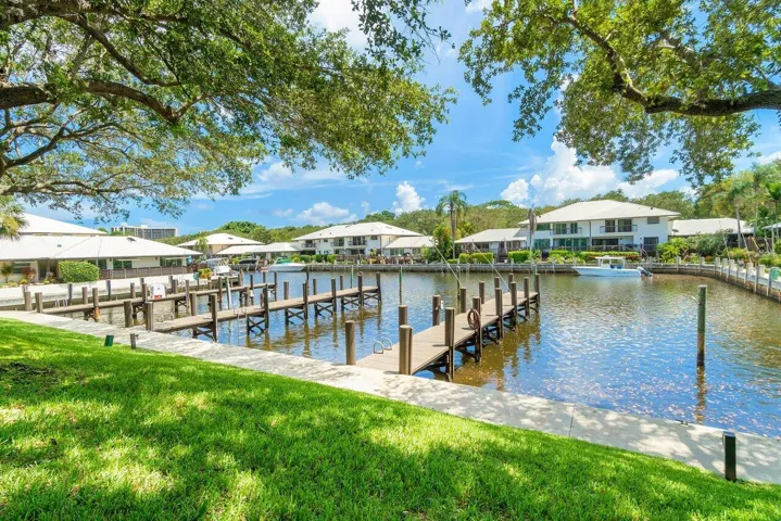 Boca Marina Amenities