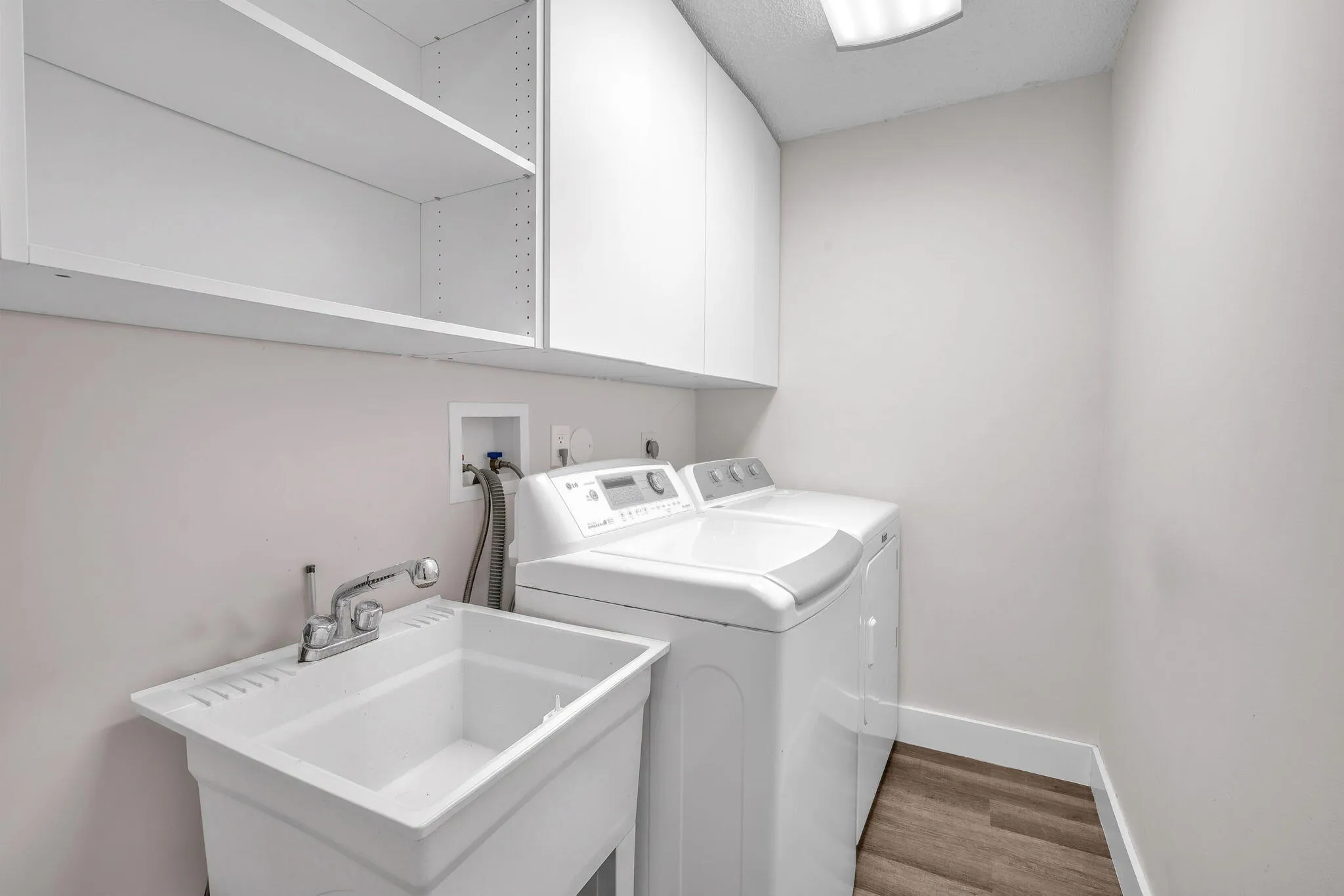 Laundry Room with Tub