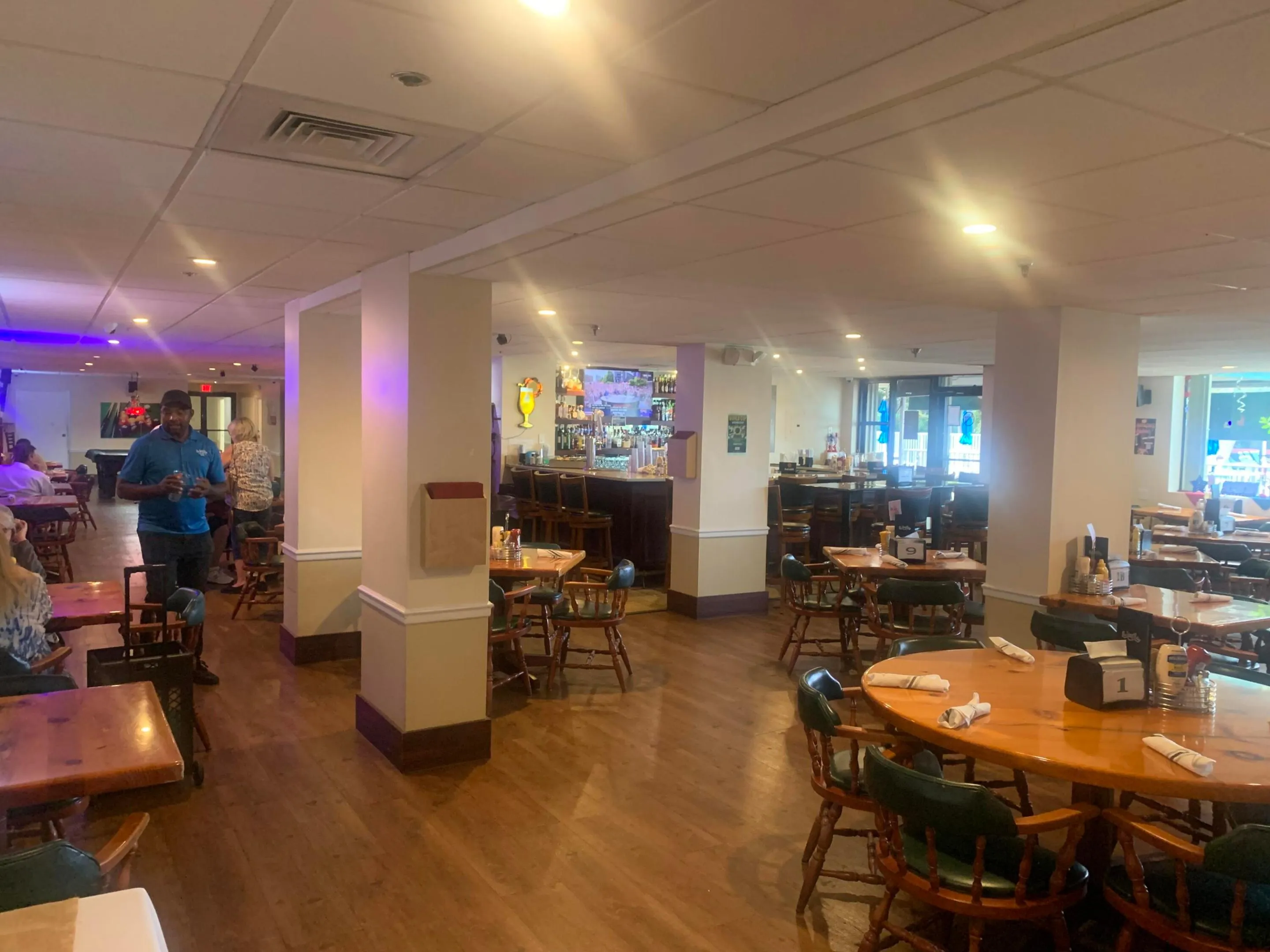 Very popular "Chippers" restaurant right off the golf course