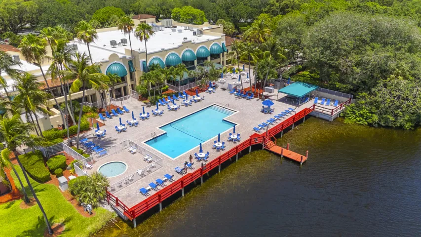 Drone shot of sougt-after Pine Island Ridge clubhouse