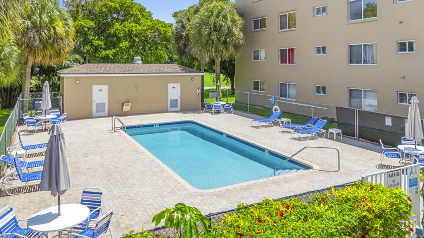 Tangerine has a pool walking distance from unit (for Tangerine only residents)