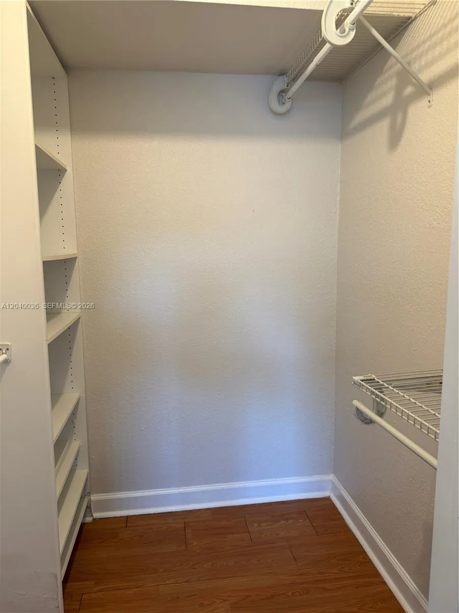 walk in closet