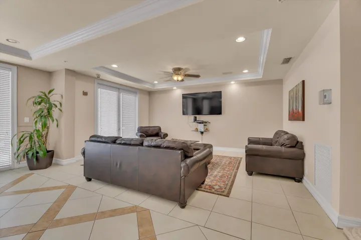 10-533 NE 3rd Ave unit 512-10