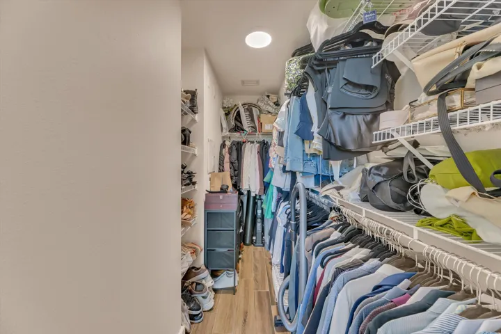 31-533 NE 3rd Ave unit 512-31