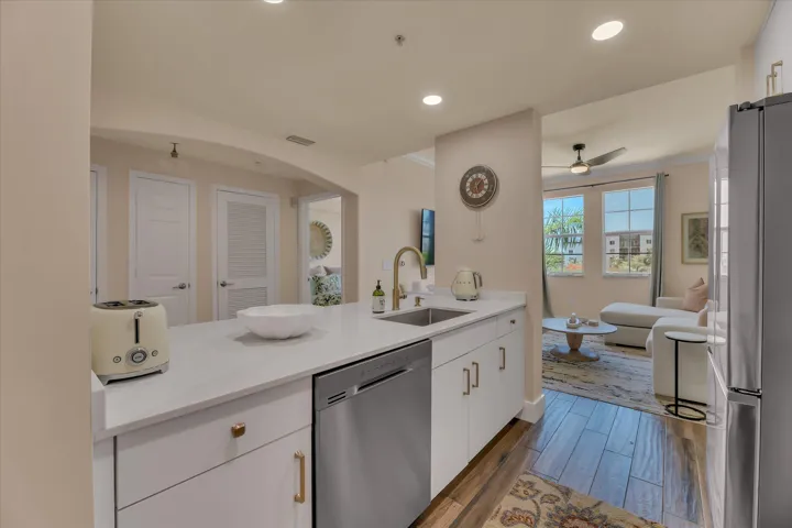23-533 NE 3rd Ave unit 512-23