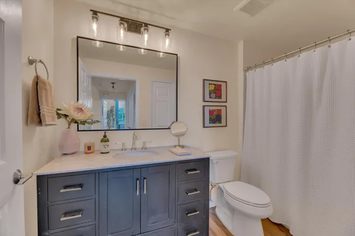 26-533 NE 3rd Ave unit 512-26