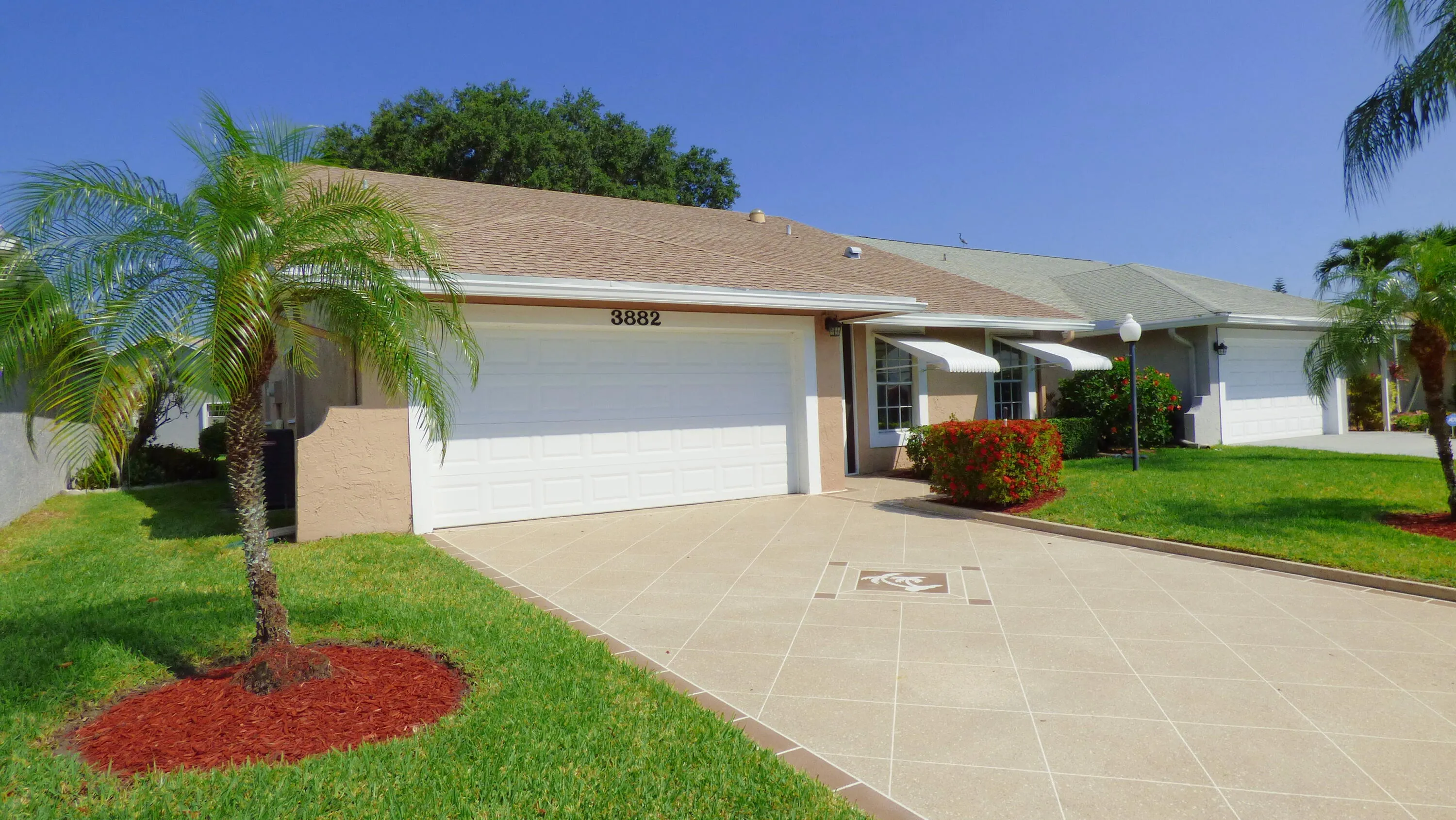 3882 Dafilee Circle Photo 3