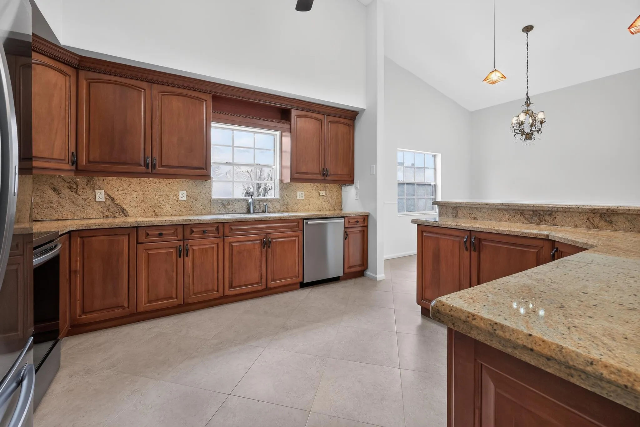 18_3882_Dafilee_Cir-Kitchen-0040