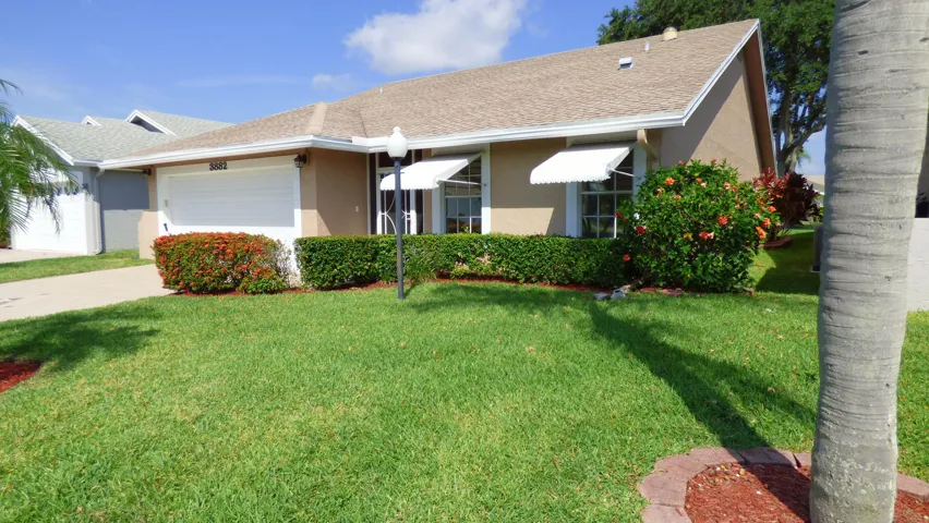 3882 Dafilee Circle Photo 2