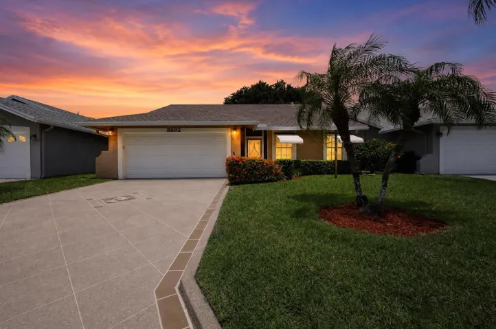 01_3882_Dafilee_Cir-Exterior-0109