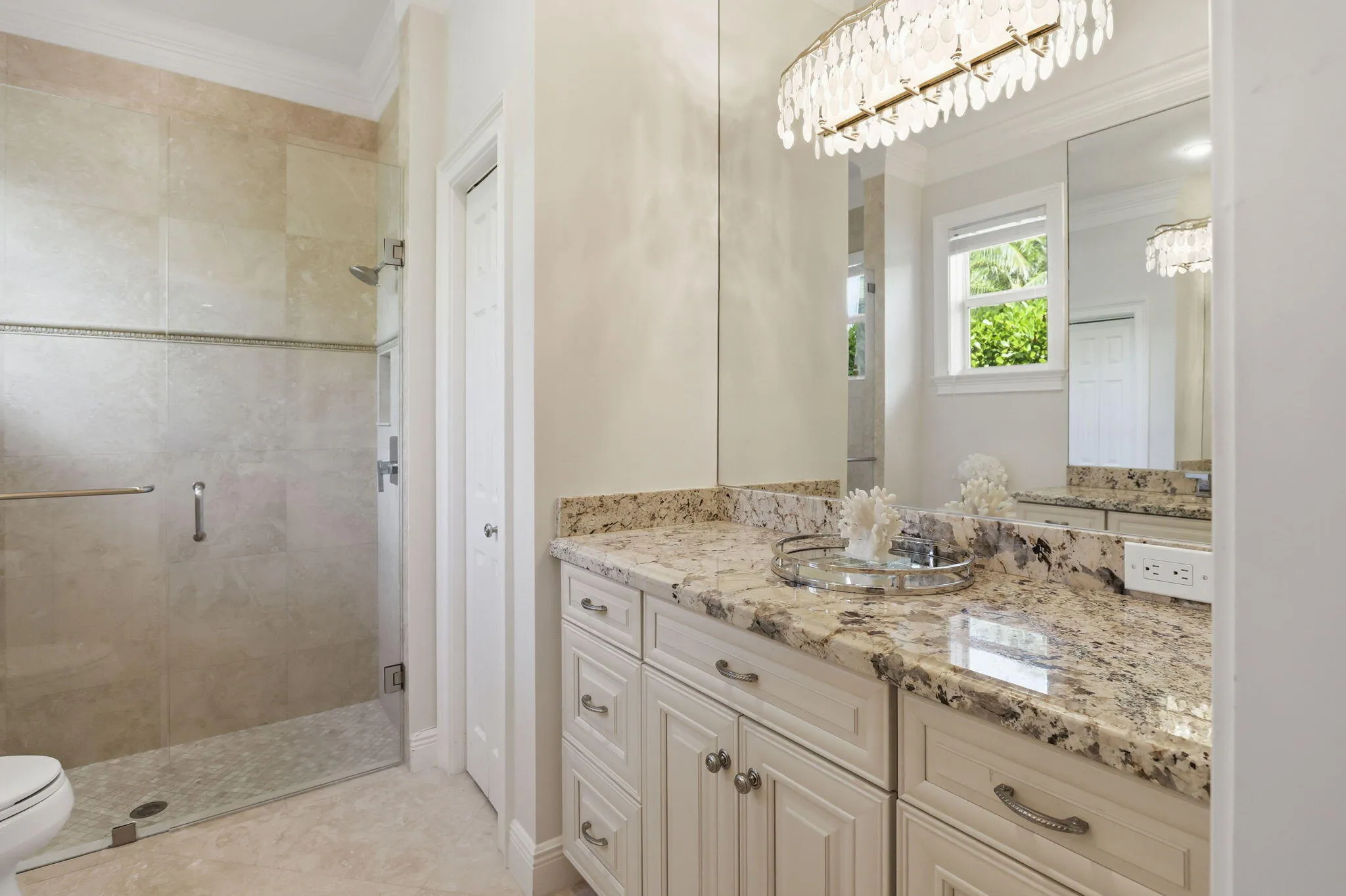 Bedroom 4 ensuite