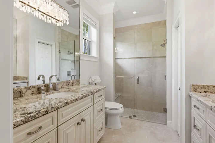 Bedroom 4 ensuite