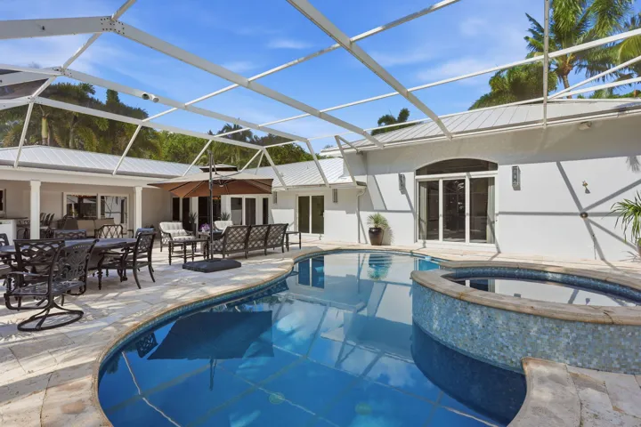 Pool-entertainment area