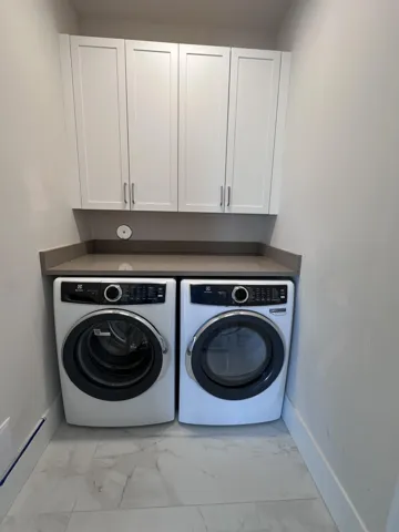 Secondary Laundry Room on 2nd Floor!