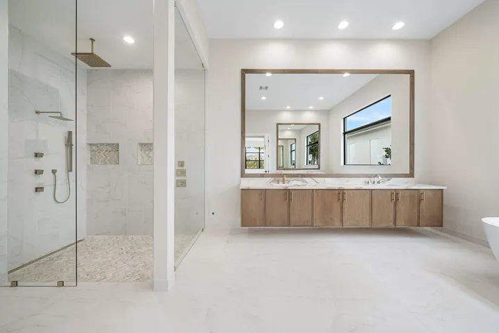 Master Bath ~ Double Sink Vanity and separate "Her" side Vanity