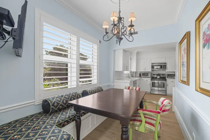 Breakfast Nook