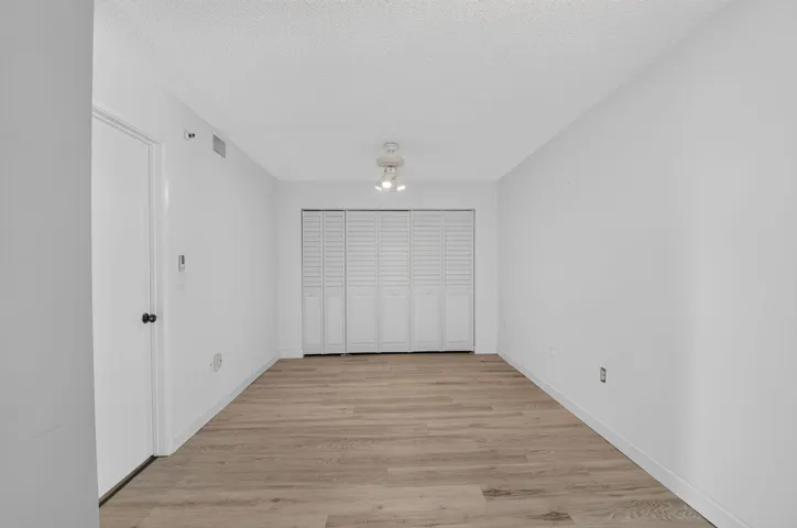 open den/ possible third bedroom