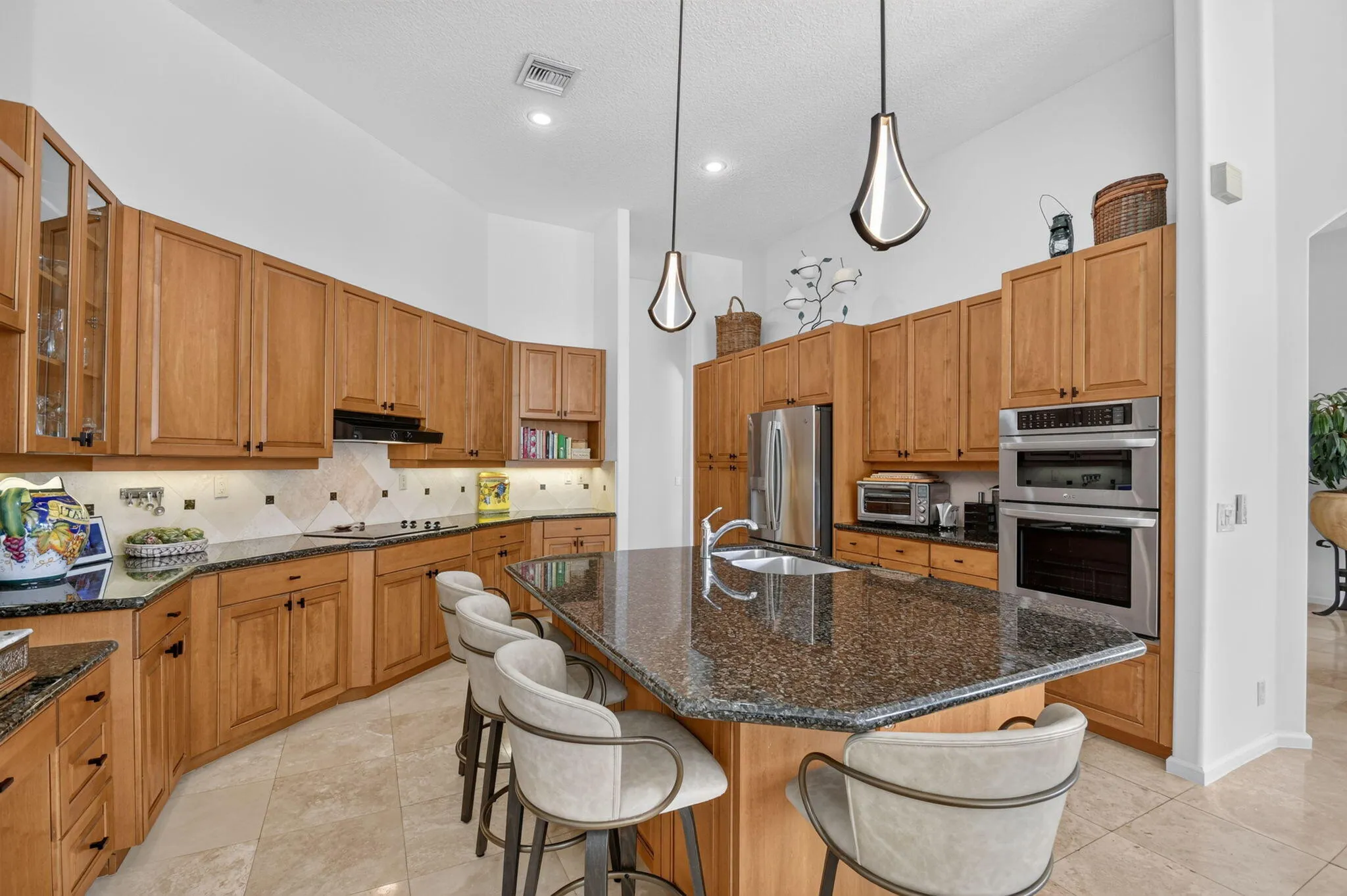 Kitchen 4