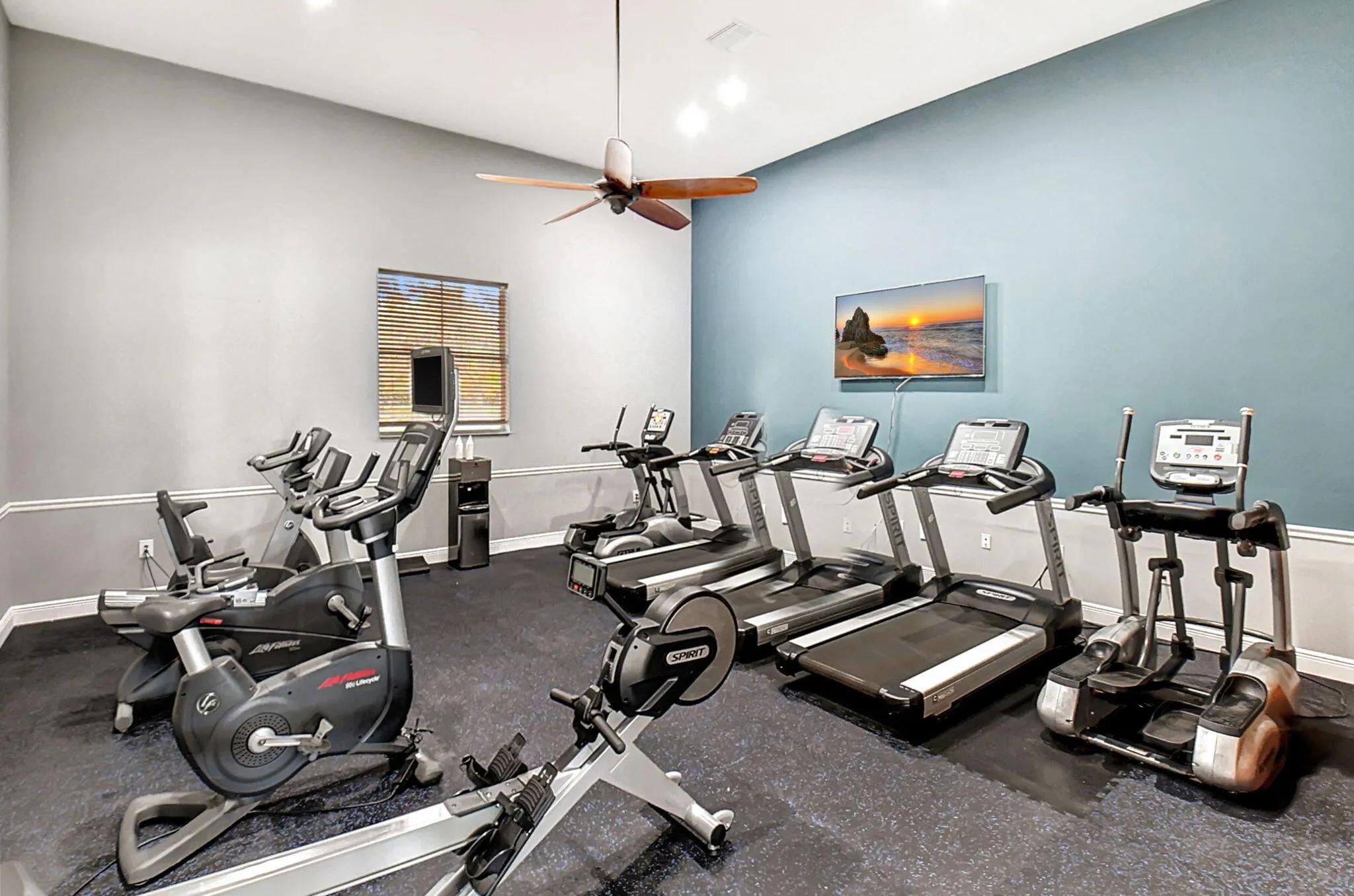 JE Cardio Room 1