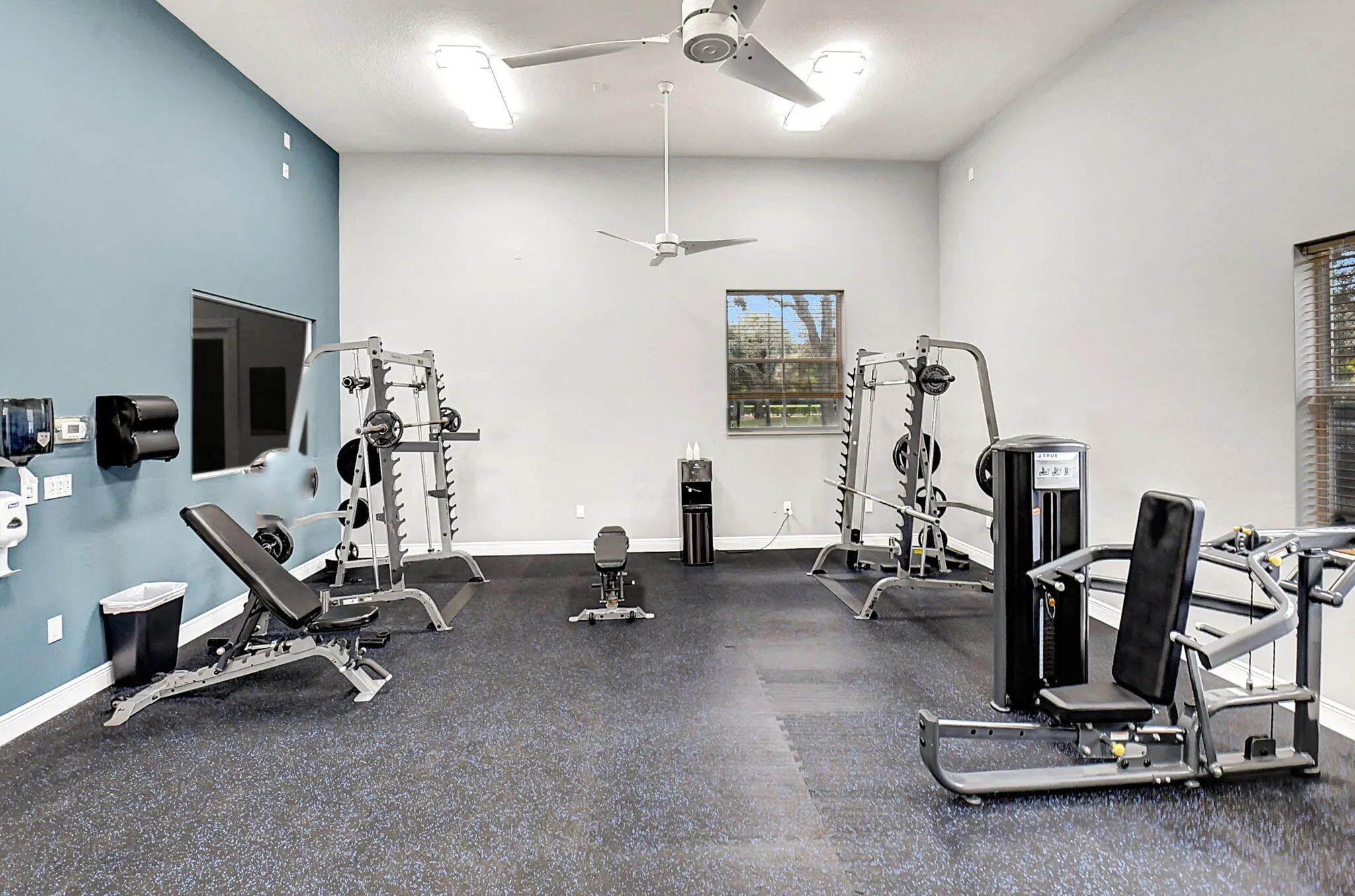 JE Weight Room 2