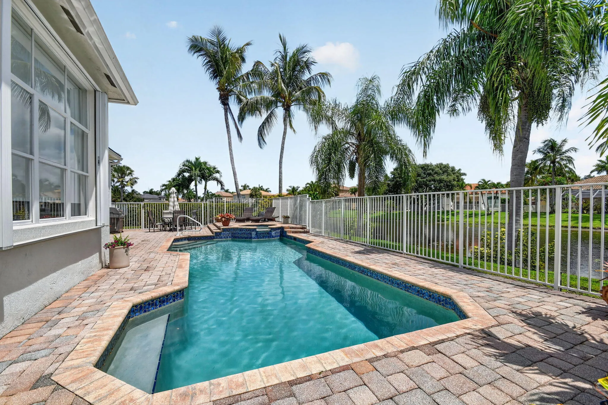 Pool 4