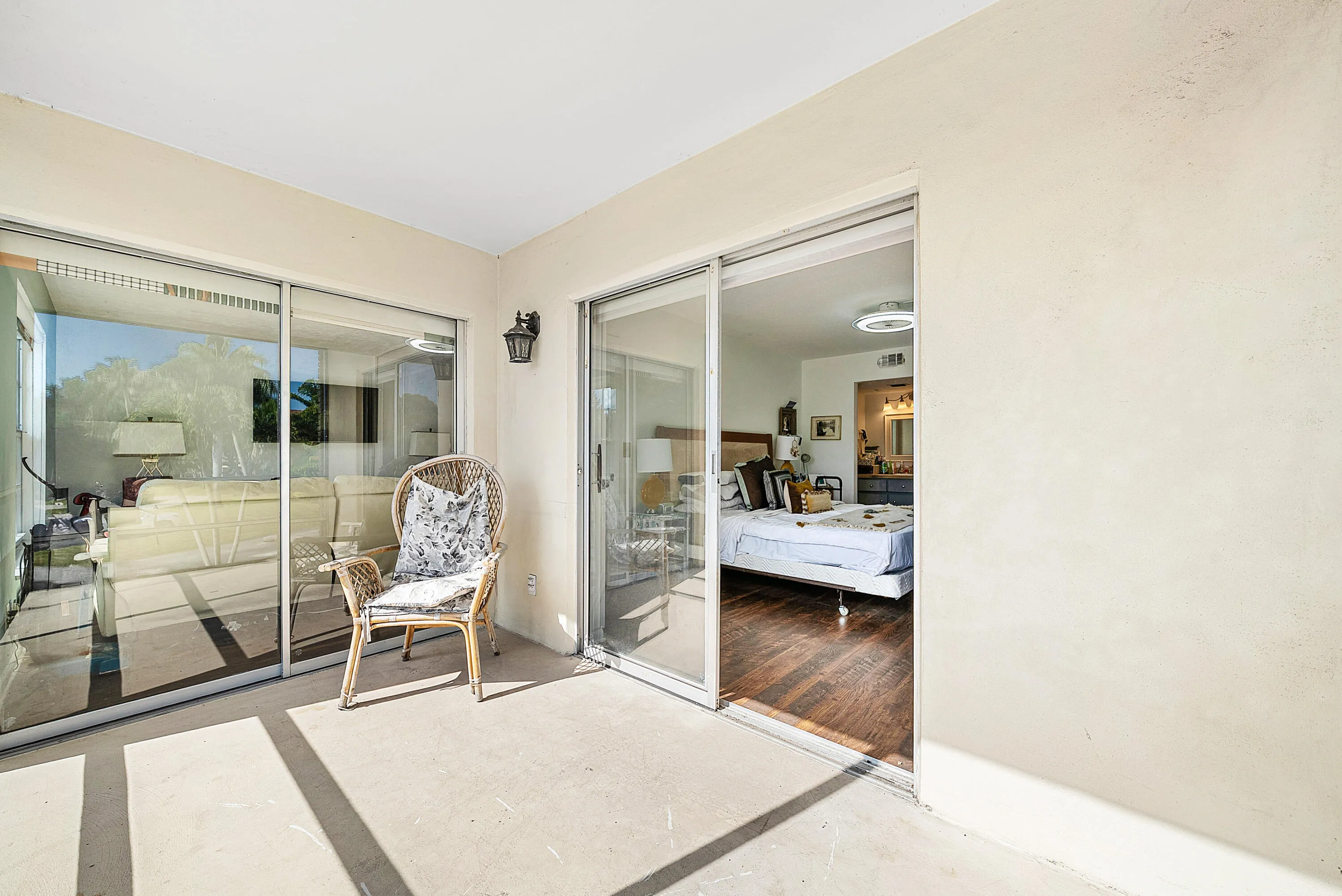 021-5540TamberlaneCircle-221-PalmBeachGa