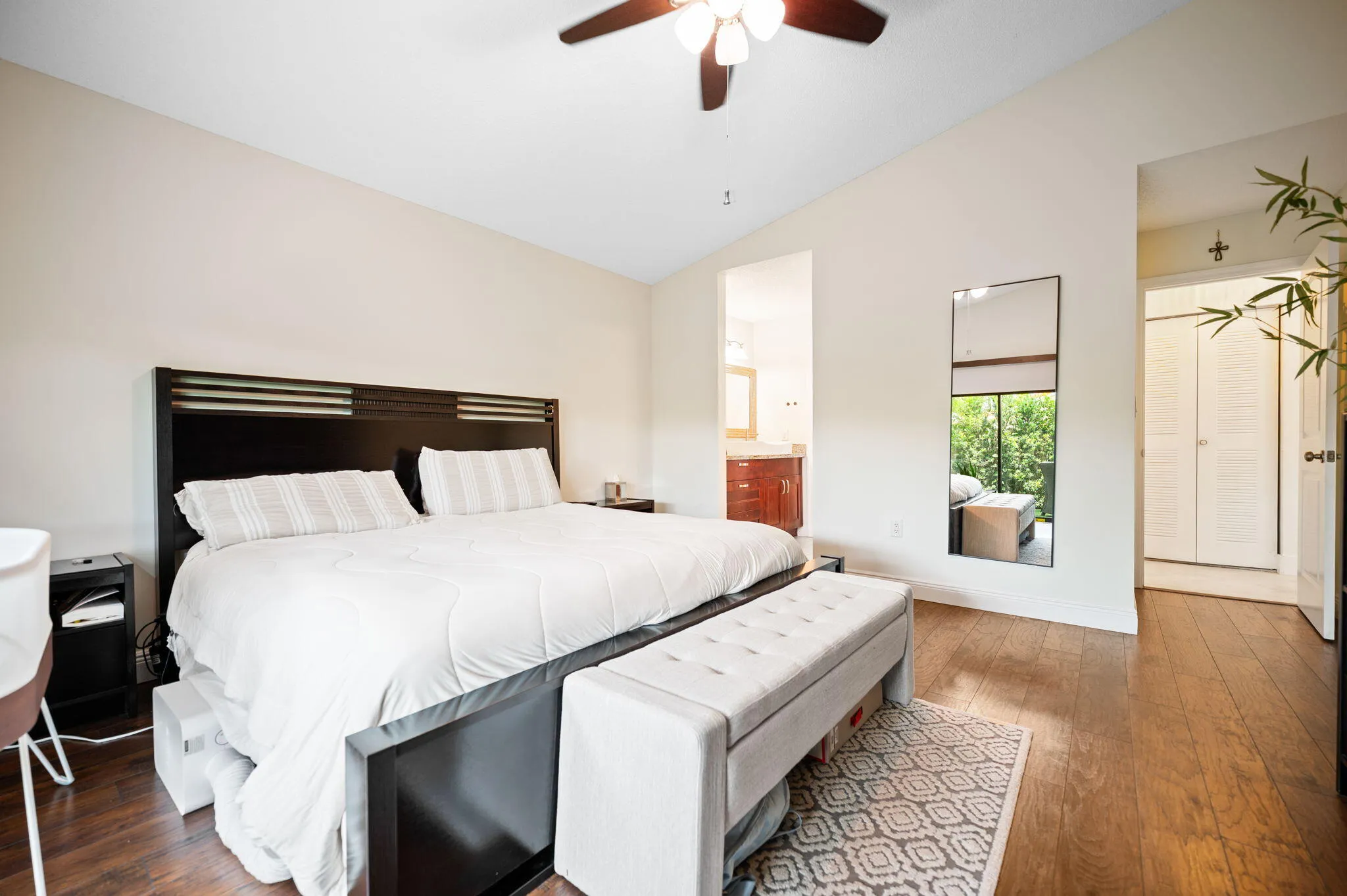 16-web-or-mls-15121-s-waterford-dr