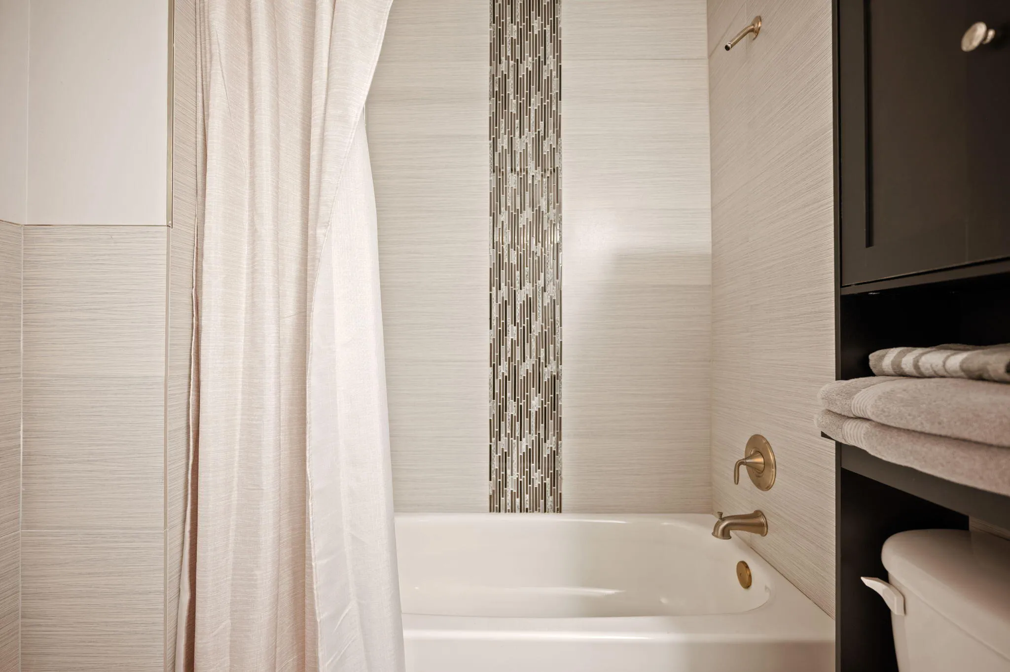 24-web-or-mls-15121-s-waterford-dr