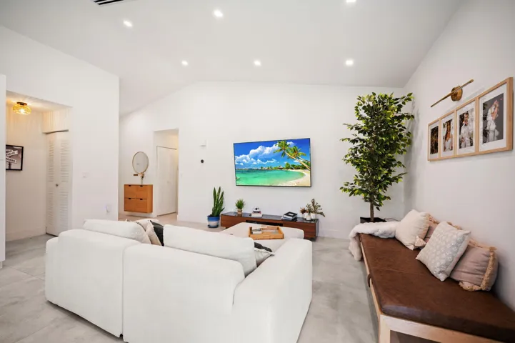 10-web-or-mls-15121-s-waterford-dr