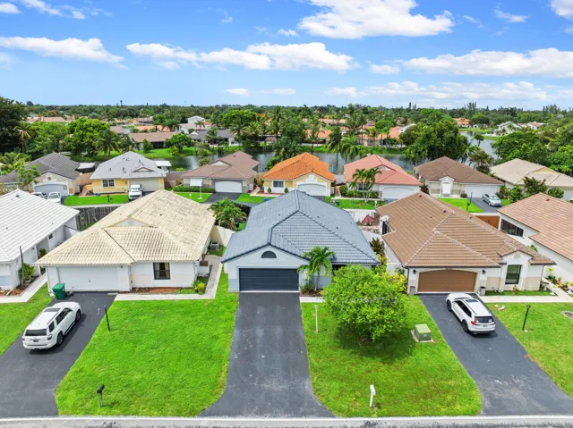 1-web-or-mls-15121-s-waterford-dr