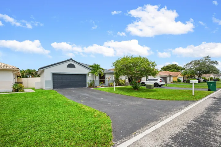 27-web-or-mls-15121-s-waterford-dr