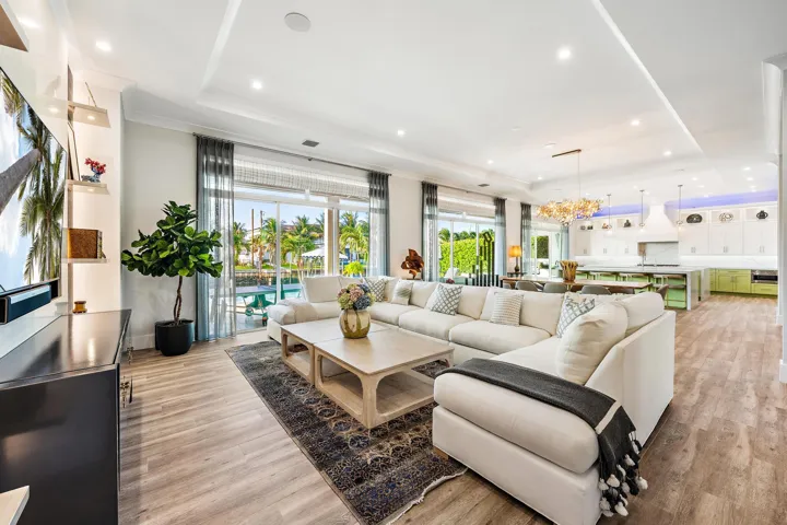 2169 Driftwood Circle