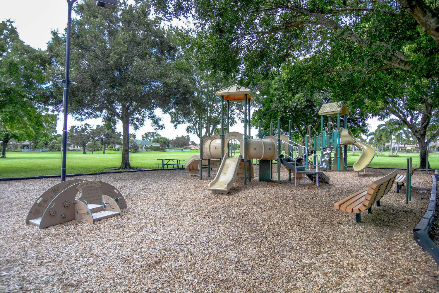 4676 Manderly Dr Wellington FL-large-050