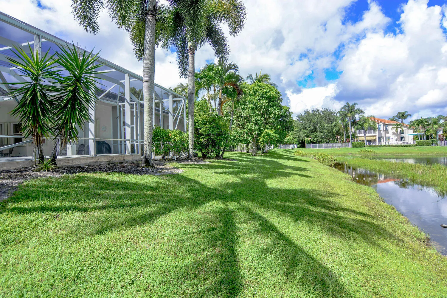 4676 Manderly Dr Wellington FL-large-039