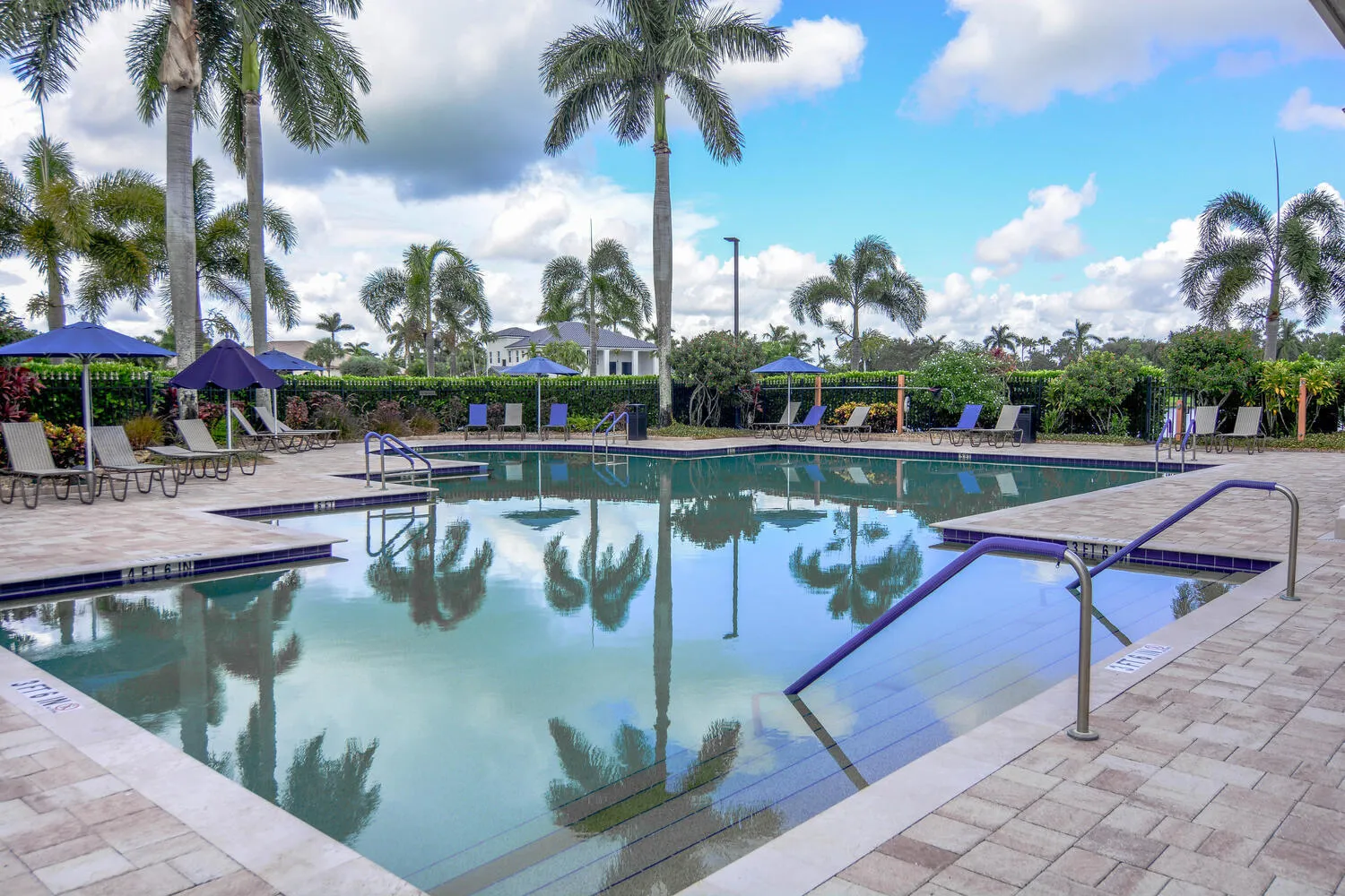 4676 Manderly Dr Wellington FL-large-058
