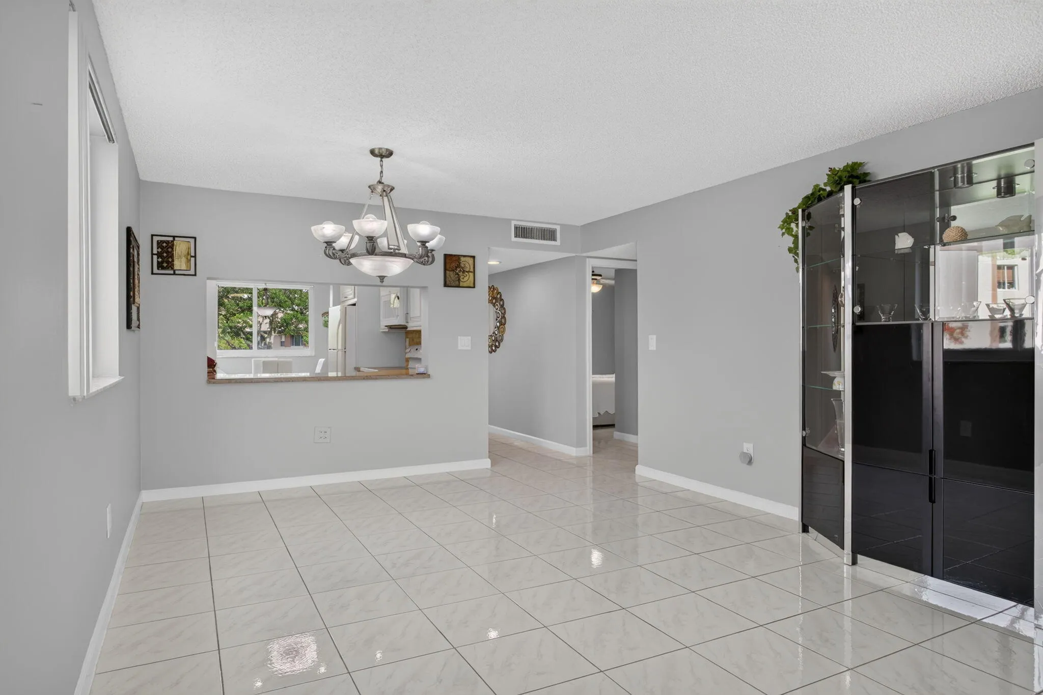 14-web-or-mls-7216-8296